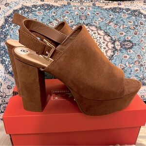 Sugar Brooklyn Peep toe Platform Slingback Heels sz 8 Brown Faux Suede